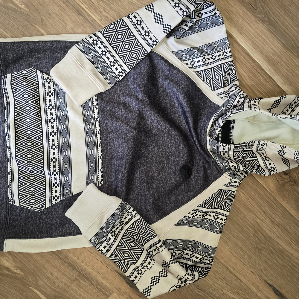 Hooey Black and Cream Patterned Sweater
